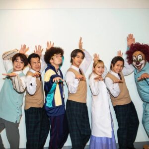 DJ LOVE Instagram - 素敵すぎる現場で素敵すぎる仲間と記念撮影！

@ao_shunsuke 
@naoto_kitamura 
@o_kan25_1
@powerpuffboys_official 

#habit #powerpuffboys #sekainoowari