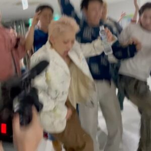 DPR LIVE Instagram - (appreciation post 3 of 5)
Director 지훈 (@jrickbaek) -  2018 처음 우리가 만났을 때부터 항상 ‘멋있는 거 하자 형’ 이야기했었는데, 이번에 처음으로 함께 그림을 만들어내게 되어서 정말 기뻤어. 너와 함께 작업을 할 수 있어 많이 배웠고 너 덕분에 새로운 나를 발견할 수 있었어, 고마워. 우리 앞으로 더 멋있는 거 하자 지훈아 :) love you so much bro ❤

Director 윤환 (@yunhwanz) & Director 혁진 (@jin_starr ) - 무대에서 처음 퍼포먼스를 하게 되어 막막했는데, 두 분의 무한한 응원과 지지에 무사히 무대를 올릴 수 있었어요! 표현하고자 하는 걸 몸으로 설명하지 못해도.. 센스 있게 알아채주셔서 고맙습니다! 무리한 스케줄에도 저희 모두를 리드해, 무사히 공연을 올릴 수 있게 해주신 두 분에게 진심으로 감사드립니다. 더 멋진 무대로 다시 만나요! ❤

And last but not least to all the wild & CRAZY DANCERS !!! - 무대를 준비하고 함께 하는 모든 순간, 여러분 한 분 한 분의 열정과 에너지에 큰 감동을 받았어요. 때로는 제가 힘이 없을 때에도 여러분들이 웃으며 땀 흘리는 모습에 큰 감명을 받고 힘을 낼 수 있었습니다. 각자의 위치에서 최선을 다해주셔서, 즐겨주셔서 정말 감사합니다. "Real artists only!" LOVE!!! ❤