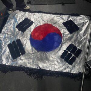DPR LIVE Instagram - (appreciation post 2 of 5)
믿고 따를 수밖에 없는 DPR의 'creative visionary' 그리고 DPR의 리더 @dprian , 또 그 옆엔 언제나 주저 없이 도와주러 오는 감각적인 탤런트들의 단합, 열정적이면서도 차분하게 하나의 목적을 향해 잠까지 포기하며 누구보다 파이팅 넘치게 달려준 진정한 star players, 짜여진 도안에 색채들을 채워가는 모습들을 보면서 감탄밖에 할 수 없었습니다. 모두의 고생의 흔적이 고스란히 담긴 콘서트와 무대, 책임감 있게 현실로 실현시키는 추진력에 엄청난 영감을 받아 가요. DPR의 예술 그리고 legacy를 위해 늘 누구보다 희생하는 IAN형 그리고 곁에서 늘 묵직하게 도움이 되어주시는 여러분들께 진심으로 감사드립니다. 앞으로 정확히 어떤 그림들이 기다려질지는 모르겠지만 지금처럼 늘 그랬듯이 세상의 기준을 넘어서는 무언가를 보여줄 거라고 믿습니다. (To: “the REAL LIFE avengers! ”) 수고 정말 많았습니다! Love from the bottom of my heart to the end of this universe! 진심으로 사랑합니다! ❤️❤️❤️❤️❤️
