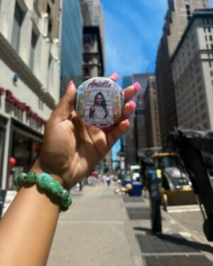DaCarla Strong Instagram - ARIE DAY IN NYC 
our first time here together!
21 years today - your 1st drink on me!
HAPPY BIRTHDAY ARIE #diamond 
this love is beyond words 🩵🩵