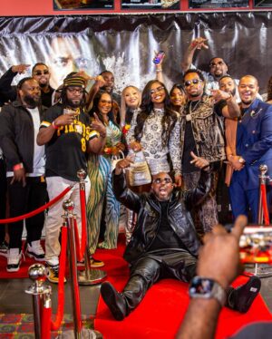 DaCarla Strong Instagram - HAPPY H-BLOCK DAY! WE HAD A BALL we are so blessed thank you to everyone who made this possible i wish i can post every single picture with everybody i love my family HBLOCK FOREVER FASTLIFETELLFOREVER LOVE WINS

makeup by @shay.baby 🩷

#actor #movie #film
