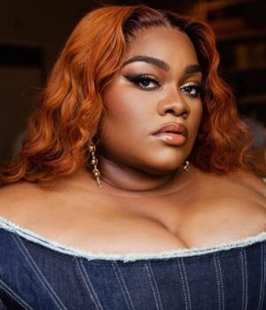 Da'Vine Joy Randolph Instagram - Face card provided by THEE @officialsheiks (IYKYK) thank you @lancomeofficial 😘 #zoominidareyou