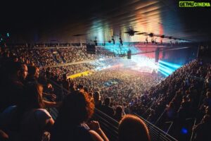 Dag-Alexis Kopplin Instagram - Auch nach all den Jahren ist das alles noch immer übertrieben surreal. Wie kann es sein, dass Täume wirklich wahr werden…
#sdpdieband #vomkinderzimmeraufdiebühne #tour