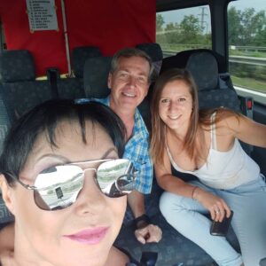 Dagmar Patrasová Instagram - Jedeme hrat do Vizovic a moc se vsichni tesime❤