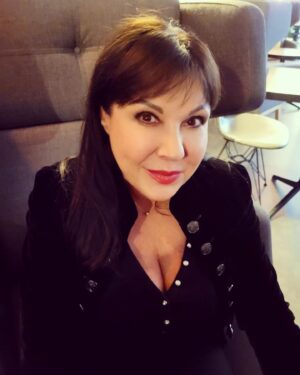 Dagmar Patrasová Instagram - Dlouho jsem vás všechny nepozdravila, tak krásnou neděli! ❤🖐