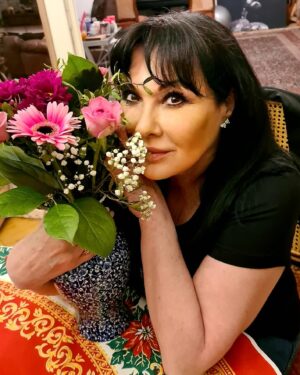 Dagmar Patrasová Instagram - Dnes jsem prožila krásný večer ve společnosti @honzadedek7padu . Jeste jednou moc děkuji za kytičku 🌹