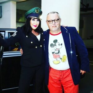 Dagmar Patrasová Instagram - 🤗👑🤣
Photo: Herminapress @doctorppofficial
#czech #dadapatrasovaislife #photography #prague #smile #dadapatrasovafanclub #instamood #yesterday #color #czechrepublic #instagood #ahoj #photooftheday #dagmarpatrasova #followme #instalike #instapic #slovakia #czechfitness #czechvip #czech_insta #czechia🇨🇿 #filmphotography #czechphotography #instaczech #kralovna #thequeen #doctorppofficial #herminapress