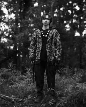 Daichi Miura Instagram - 能動のMVに出てきた様々な感情や欲望
最高の表現者達にパフォーマンスしてもらえて現場でテンション上がりまくりでした
衣装もメイクも撮影クルーも、関わってくださった全てのスタッフさんが愛をもってこの作品を共に創り上げてくださり本当に嬉しかったです
まだ見てないという方は是非是非MV見てくださいね☺️

ということで、俺が撮影現場で撮ったみんなの写真をどうぞ
みんなかっこよすぎ
これめちゃくちゃでかくプリントしてどっかギャラリー借りて「能動展」やりたいなぁ🥳
#三浦大知能動
#俺の写真はマネージャーさんが撮ってくれました