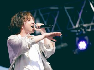 Daichi Miura Instagram - 第一回ごぶごぶフェス開催！
そして、浜田さんお誕生日！
本当におめでとうございます🎉㊗️

最高のダンサー、最高のバンドと共にお邪魔いたしました😎🔥

ステージからツアータオルや三浦大知グッズを持ってくださっていた方が沢山見えてとても心強かったですし、初めて三浦大知の音楽を知ってくださった方々も本当に温かくて、めちゃくちゃ嬉しかったです🙏‼️

有難うございました☺️

出演されていたアーティストの皆さんも、関わられているスタッフさんも、全てが愛に溢れていて、とても素敵な空間でした。

浜田さんだからこそ創り出せる最高の音楽フェス🎪
参加させていただけて光栄でした‼️‼️

第二回ごぶごぶフェスにも呼んでいただけるようにまだまだ頑張ります💪🔥

#ごぶごぶフェス
©︎GOBU GOBU Festival