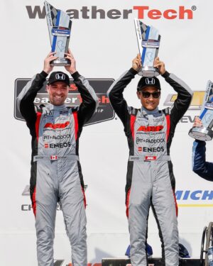 Daijiro Yoshihara Instagram - 𝐓𝐫𝐨𝐩𝐡𝐲 𝐓𝐢𝐦𝐞! 🏆🏆

It’s a party tonight in Canada as the @mtlmtrsprtgrp power their #Honda #Civic #TypeR FL5 TCR with @karlwittmer & @daiyoshihara to their first podium of the year! 

#PoweredByHonda // #HondaRacing // #IMSA