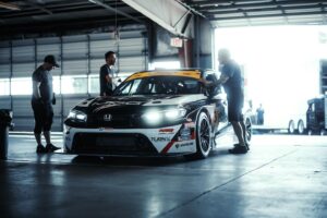 Daijiro Yoshihara Instagram - 🇨🇦 Race Week 🇨🇦 We’re super pumped to be racing at our home track this weekend at Canadian Tire Motorsport Park!

📍 @ctmpofficial 
 
📸 @theghostofmozart 

#pitandpaddock #montrealmotorsportgroup #IMSA #FL5 #HondaRacing #motorsport #imsaracing #michelin #daiyoshihara #karlwittmer