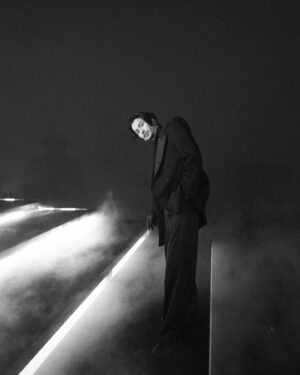 Daiki Tsuneta Instagram - Thanks SAINT LAURENT for having me the other night! The show was magical and I got inspired. Bravo!!! @ysl @anthonyvaccarello 
ㅤ
パリコレに参加しました。サンローランのアンバサダーになって初めて参加したショーはとても美しく刺激的で学ぶ事が多かった。俺も作品を作らねばと、過去に無い程に曲を作りまくって日本に帰ってきた。ただいま🇯🇵。
ㅤㅤ
#SaintLaurent
ㅤㅤ
Thx my team
@tomoyuki_kawakami
@tsuyoshikurata 
@rr_takai_