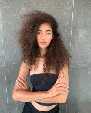 Dakota Moore-Lizotte Instagram - Humidity 🤝 Me