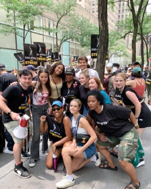 Dale Soules Instagram - 🪧Picketing for a FAIR CONTRACT for @sagaftra and @wgaeast with fellow members and allies. Please stop exploiting workers. 
Solidarity! ✊

#sagaftrastrong #sagaftrastrike #wgastrong #wgastrike