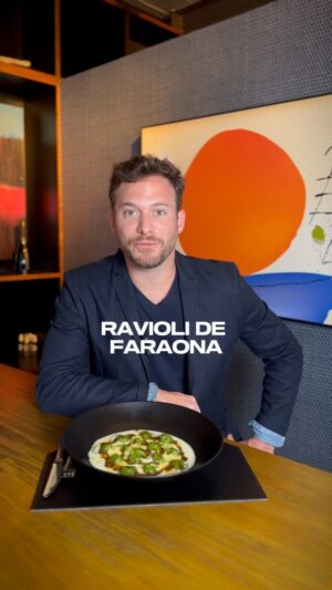 Dalton Rangel Instagram - A dica de hoje do chef é o nosso RAVIOLI DE FARAONA 💚

Para os amantes da gastronomia italiana, o chef trouxe para o Miró esse prato autoral e muito saboroso.
São raviolis verdes recheados com galinha d’angola e fonduta de queijo taleggio 🐔🧀

Uma combinação pra lá de especial, venha provar e sentir todo esse sabor!

Abrimos às 19h e esperamos vocês! 🫶

#mirogastronomia #chefdaltonrangel #italianfood #ravioli #pasta #faraona #taleggio