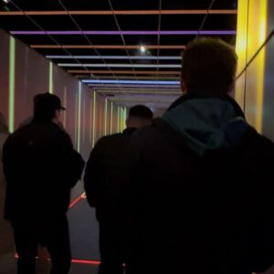 Dalton Rangel Instagram - Alguns momentos em Amsterdam em carrossel na Timeline. 
1. Passeando pelos canais
2. Nat cakes posando com as bikes
3. O melhor StroopWafle que provei na vida! 
4. Bar aleatório e cervejas maravilhosas 
5. Transporte público. O meio de transporte mais eficiente na Holanda
6. Queijo, queijo e queijo! São muitas lojas espalhadas pela cidade
7. Heineken Expirience é um show
8. Com amigos no Ciecones
9. Pulitzer’s Bar / super recomendo!
10. Quais são as probalidades de encontrar um amigo nas ruas de Amsterdã? Pois aconteceu! @cheflucascorazza ❤️