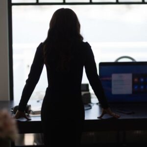 Dambisa Moyo Instagram - Out now: My recent interview for Brunswick Group Review. 

The Global Economy is in for some tumultuous times ahead given the current state of affairs:

*Artificial Intelligence
*US Elections
*China

See link below in bio: 
https://review.brunswickgroup.com/article/dambisa-moyo-interview/

#economy #geopolitics #artificialintelligence