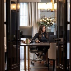 Dambisa Moyo Instagram - Out now: Read my contribution to Pensions & Investments recent article offering my thoughts on the significant challenges ahead for the global economy in 2024 

*US, UK, Taiwan, India, Russia, elections 
*Climate change
*Immigration

See link below in bio: 
https://www.pionline.com/economy/monetary-policy-elections-and-geopolitics-top-themes-global-economists

#economy #pension #invest