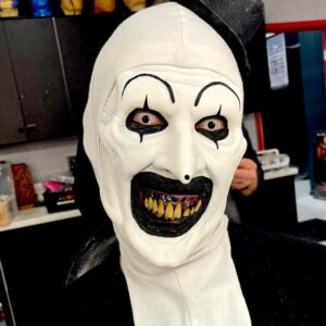 Damien Leone Instagram - Christmas will never be the same 🤡🔥🎄 #terrifier3 #arttheclown #hesback #scarierthanever