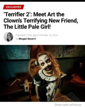 Damien Leone Instagram - I’m so thrilled to finally be able to share this and celebrate the incredibly talented  @ameliemclain who plays The Little Pale Girl in Terrifier 2! She’s been kept a secret for years and is a genuine scene stealer! What did you think of Art’s new little friend?? 🤡🔥 Read the full article in my bio! Avoid Spoilers if you haven’t scene the film yet! #thelittlepalegirl #arttheclown #terrifier2 #terrifier 📸 photos courtesy of @jeffharrisphoto 🔥🤘🏻