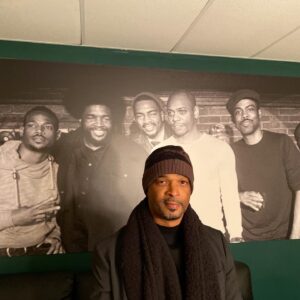 Damon Wayans Instagram - Hangin out at Baltimore comedy factory tryin to fit in with Kings.