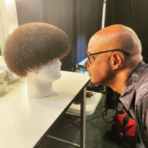 Damon Wayans Instagram - About to make the transformation into Willis Jackson, tune in tonight @ 8pm EST/PST @kevinhart4real @jalithgow @jimmykimmel @ann_dowd_ #liveinfrontofastudioaudience 
#DifferentStrokes! #thefactsoflife