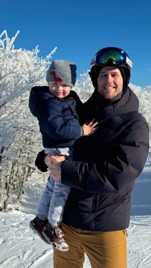 Dan Amboyer Instagram - top of the world ❄️⛷️🫶