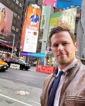 Dan Amboyer Instagram - Give me a 👋 if you find yourself in Times Square at the crossroads of Kardashian Alley & M&M Blvd! Billboard is up for #LoneStar 🙏🌟