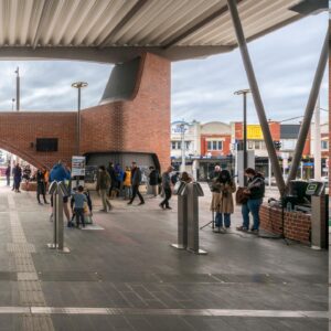 Dan Andrews Instagram - New station, and a new name. 

Say hello to Glen Huntly Station. 

It's been completely rebuilt as part of works to remove two level crossings. 

And while we were at it, we fixed up one of Melbourne's oldest spelling mistakes. 

The station mysteriously lost its space and became known as Glenhuntly in the 1930s. 

But now the space is back, and the station is looking better than ever. 

72 level crossings gone, and one typo corrected.