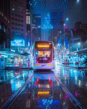 Dan Andrews Instagram - Victorian made tram. Victorian made weather.