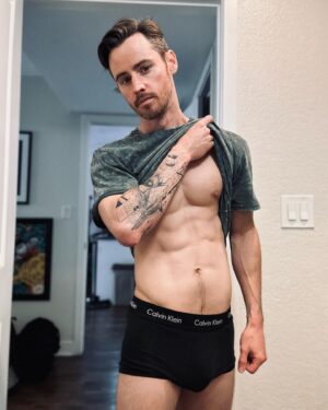 Dan Benson Instagram - DM me your email and I’ll send you a code for 15 days of free VIP subscription time.