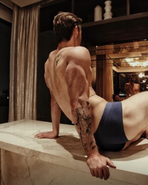 Dan Benson Instagram - Objectify me please.🤭
.
.
.
.
.
📸 @christograph3r
