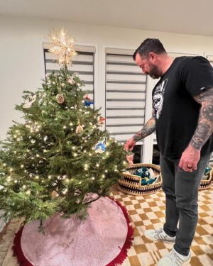 Dan Cummins Instagram - Merry Christmas, everyone! Hope you get some nice family time in today. And eat way too much mashed potatoes and gravy. And also turkey. And stuffing. And green bean casserole. And cranberry sauce. And olives. And also fruit salad. And ham. And of course pumpkin pie (Costco makes the best). And of course have some rolls. And there's probably 8-15 other things I'm forgetting that you should for sure eat.