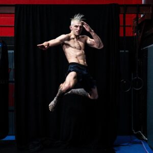 Dan Hooker Instagram - “He who jumps into the void owes no explanation to those who stand and watch.” -Jean-Luc Godard

📸 @kuronokombat