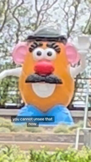 Dan Povenmire Instagram - @oliviaroseolson pointing out what, in retrospect, is obvious. #steveharvey #mrpotatohead #doofenshmirtz #disney #pixar #phineasandferb