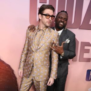 Dan Stevens Instagram - Wild scenes on Hollywood Blvd at the @godzillaxkong premiere last night. Thanks @legendary & @wbpictures for the block party!

Seeing what Adam Wingard has made @imax is epic fun.
🦖🦍🎉

...
🛍️ @ecduzit // @dzojchen @scarosso @panerai
🎨 @sonialeeartistry 
💇‍♂️ @serasloane