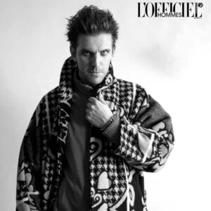 Dan Stevens Instagram - Fun shoot with @lofficielliechtenstein

...

📸 @helloian.photo 
🛍️ @kimberleyygoodnight
🖌️ @sonialeeartistry 
💇‍♂️ @serasloane