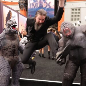 Dan Stevens Instagram - Old Friendships Unite @godzillaxkong