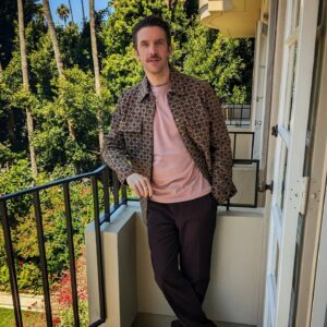 Dan Stevens Instagram - ABIGAIL press days! 

A Bloody Good Time coming your way Friday... 🧛‍♀️🩰

@abigailthemovie
...

🛍️ @ecduzit 
🎨 @sonialeeartistry 
💇‍♀️ @serasloane