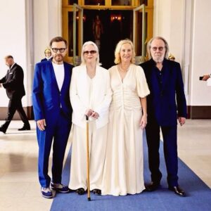 Dan Wootton Instagram - ABBA reunite to be awarded knighthoods in Sweden and all of a sudden all seems OK in the world again.
Thank you for the music, legends.
What a wonderful sight. ❤️