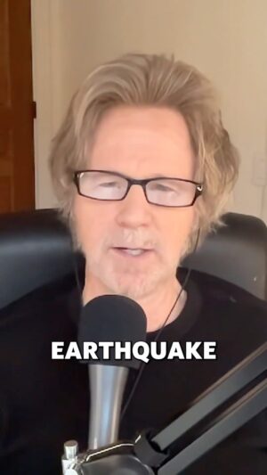 Dana Carvey Instagram - Japanese man in an earthquake, part 2.

w/ @davidspade & @thedanacarvey from @superflypod #comedy