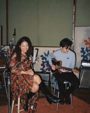 Dana Williams Instagram - THANK YOU so much for listening to my music. Creating a space for each other to belong is the best part. 💕👼🏽👧🏽✨🦀🐚🌊 GROWING UP streaming everywhere. Link in bio