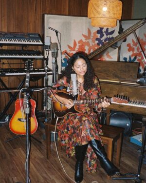 Dana Williams Instagram - THANK YOU so much for listening to my music. Creating a space for each other to belong is the best part. 💕👼🏽👧🏽✨🦀🐚🌊 GROWING UP streaming everywhere. Link in bio