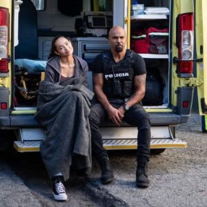 Dani Oliveros Instagram - Finally getting around to sharing some bts from @swatcbs 🥹 
Clearly the best set ever 🤍
Who watched the season 7 opener? 🥲