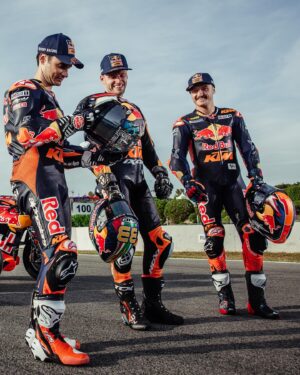 Dani Pedrosa Instagram - That's right. The iconic trio is back this weekend for the #SanMarinoGP. 🔥

@26_danipedrosa is back in action alongside Brad and Jack. 🫵

#KTM #ReadyToRace #MotoGP #Motorsport #DaniPedrosa #BradBinder #JackMiller