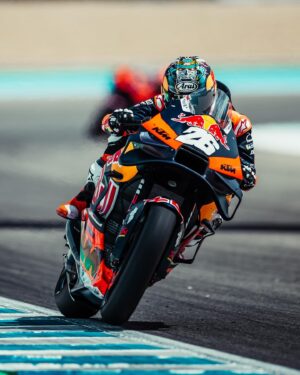 Dani Pedrosa Instagram - 🚨BREAKING NEWS!

@26_danipedrosa will follow up his popular wildcard appearance at the Spanish GP with another @motogp race start at the San Marino GP from 8-10 September. 💪

#KTM #ReadyToRace #MotoGP #DaniPedroda #RC16