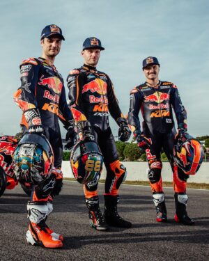 Dani Pedrosa Instagram - 🚨BREAKING NEWS!

@26_danipedrosa will follow up his popular wildcard appearance at the Spanish GP with another @motogp race start at the San Marino GP from 8-10 September. 💪

#KTM #ReadyToRace #MotoGP #DaniPedroda #RC16