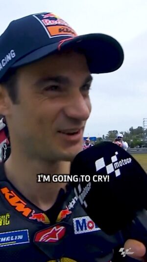 Dani Pedrosa Instagram - You always come back to the places you love ❤️ 

#SpanishGP 🇪🇸 #MotoGP #Motorsport #Motorcycle #Racing #DP26 #DaniPedrosa