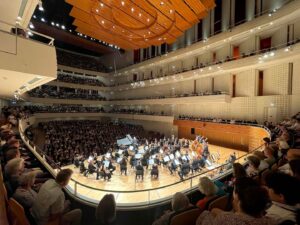 Daniel Barenboim Instagram - Highlights from Lucerne: Daniel Barenboim leads the @DivanOrchestra at the @LucerneFestival in Switzerland, with pianist Igor levit (@igorpianist). 

Next up, @SalzburgerFestspiele on August 17, followed by the Waldbühne in Berlin on August 19!

Photo Credit: @ManuelVacaPhoto