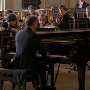 Daniel Barenboim Instagram - 🎹For Daniel Barenboim, Mozart “had the perfect combination between seriousness, talent, genius – light-heartedness and facility.” Since 1968, he has regularly performed Mozart’s piano concertos with the Berliner Philharmoniker. This video, directed by Jean-Pierre Ponelle, was produced during a recording of the last eight concertos in the late 1980s. Enjoy the full performance in the Digital Concert Hall! #BerlinPhil #DigitalConcertHall #DanielBarenboim #Mozart #Piano #Barenboim #MusiciansOfInstagram